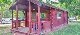 Comfy Studio Cabin In Secluded Campground