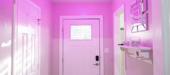 3-bedroom bungalow in charming Charlotte