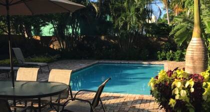 Casa de Leon with heated pool