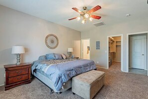 3 bedrooms, iron/ironing board, WiFi, bed sheets