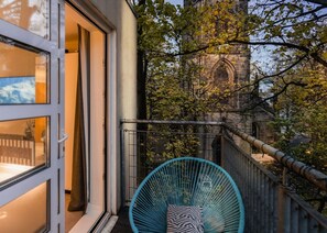Terrace/patio - Award Winning Stunning Modern Glass Wall Penthouse, Leicester City Centre Treeside Views (Leicestershire)