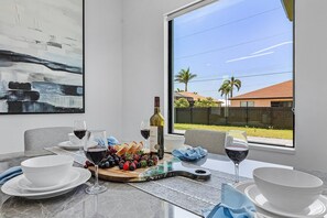 Dining - Heated Pool, Outdoor Kitchen and Dining - Sun & Daughter - Roelens (Cape Coral)