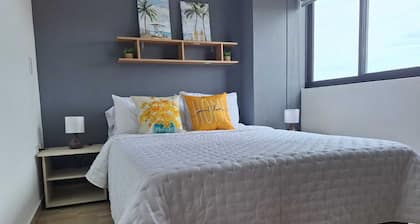 Cozy apartment (300 mt from the CC San Nicolas Rionegro)