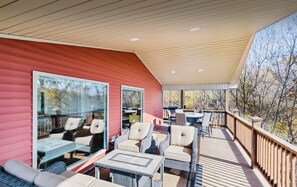 Outdoor dining - Hilltop Cabin with River View! (Granville)