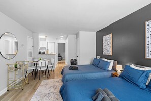 1 chambre, fer et planche à repasser, Wi-Fi, draps fournis