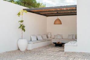 Terrace/patio - Charming Villa in Ostuni: A Haven of Relaxation in the Magic of Puglia (Ostuni)