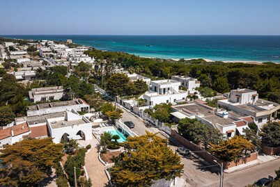 Villa with private pool in San Foca 100 meters from the sea