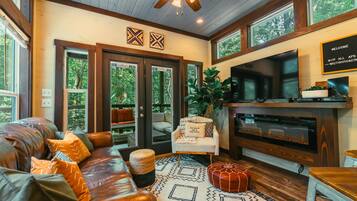 Smart TV, fireplace, DVD player