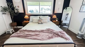 3 chambres, fer et planche à repasser, Wi-Fi, draps fournis