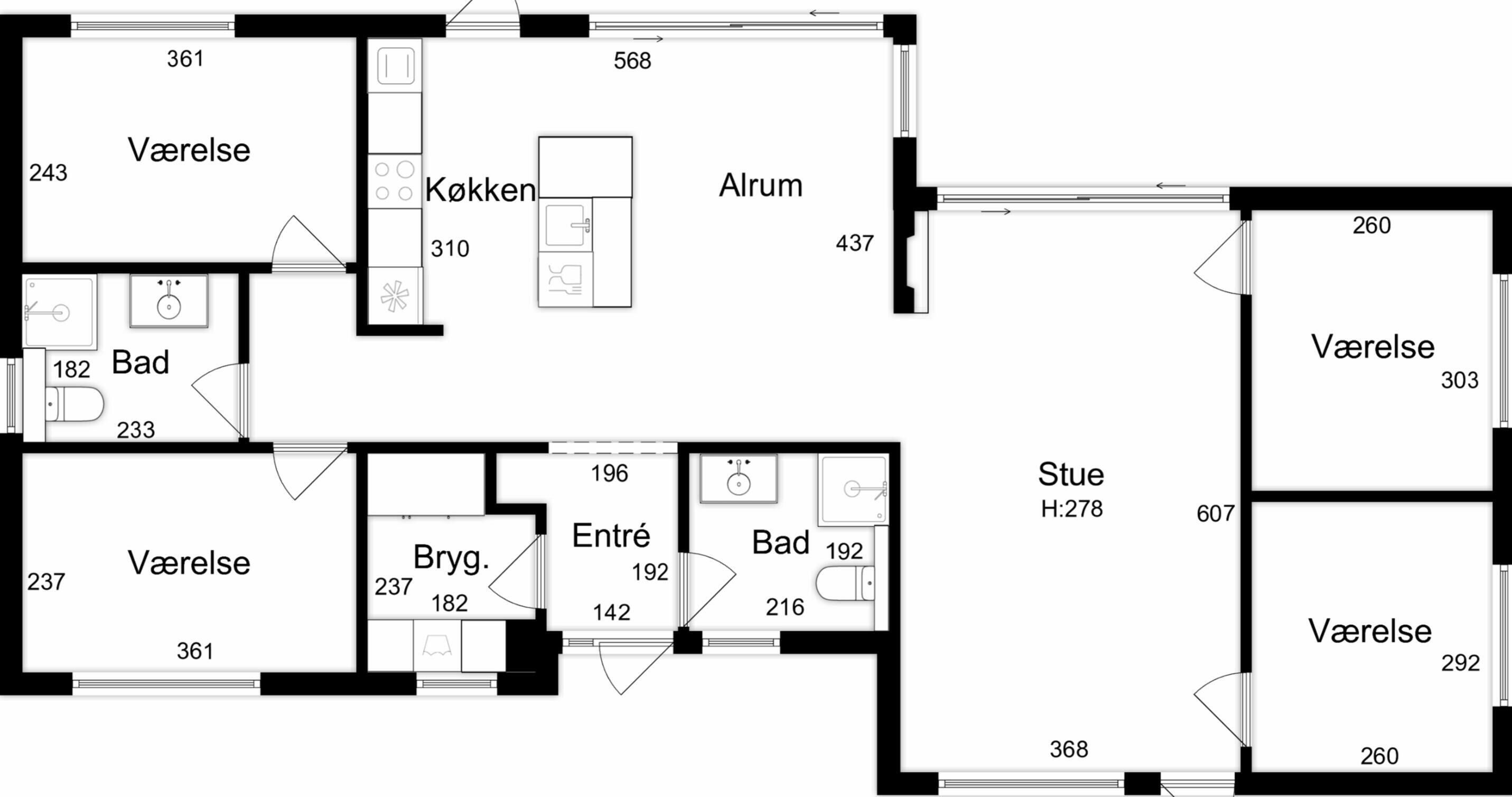 Ein Hotelgrundriss mit mehreren eigenen Badezimmern, einer Küchenzeile, einem Essbereich und einem separaten Eingang.