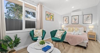 Stylish 2BR Retreat | Walk to Shops and 12min to CBD