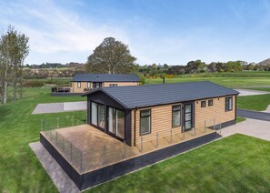 Exterior - 3 bedroom accommodation in Crosby-on-Eden (Crosby-on-Eden)