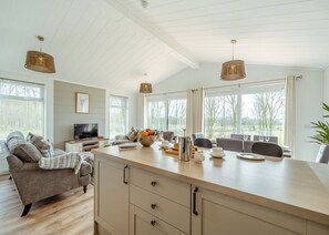 Interior - 3 bedroom accommodation in Crosby-on-Eden (Crosby-on-Eden)