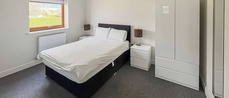 2 bedrooms