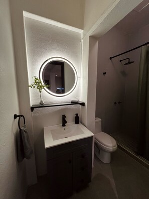 Toallas y papel de baño 