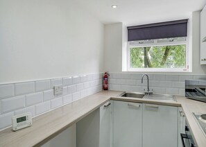 Fridge, oven, stovetop, toaster