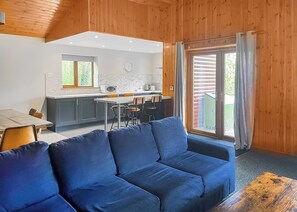 House - Classic Lakeview Lodge 6 (Ancaster)