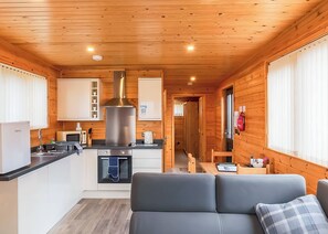 Fridge, oven, stovetop, toaster