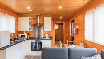 Fridge, oven, stovetop, toaster