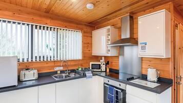 Fridge, oven, stovetop, toaster