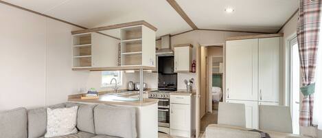 Fridge, oven, stovetop, toaster