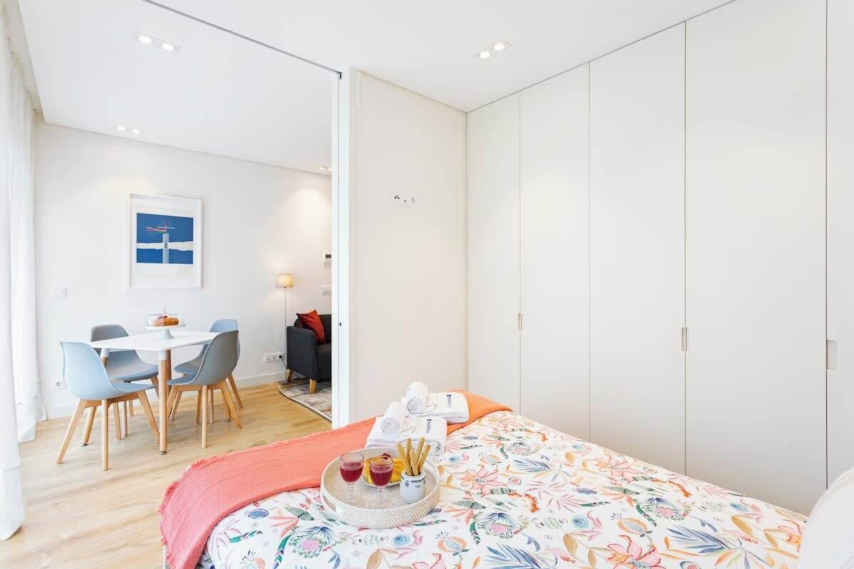 1 chambre, fer et planche à repasser, Wi-Fi gratuit, draps fournis