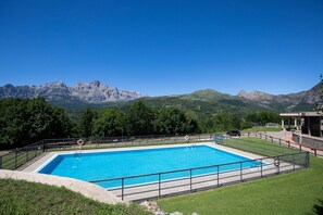 Pool - Saras Garden by BeValle (Panticosa)