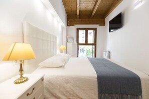 4 Schlafzimmer, Bügeleisen/Bügelbrett, Reisekinderbett, kostenloses WLAN