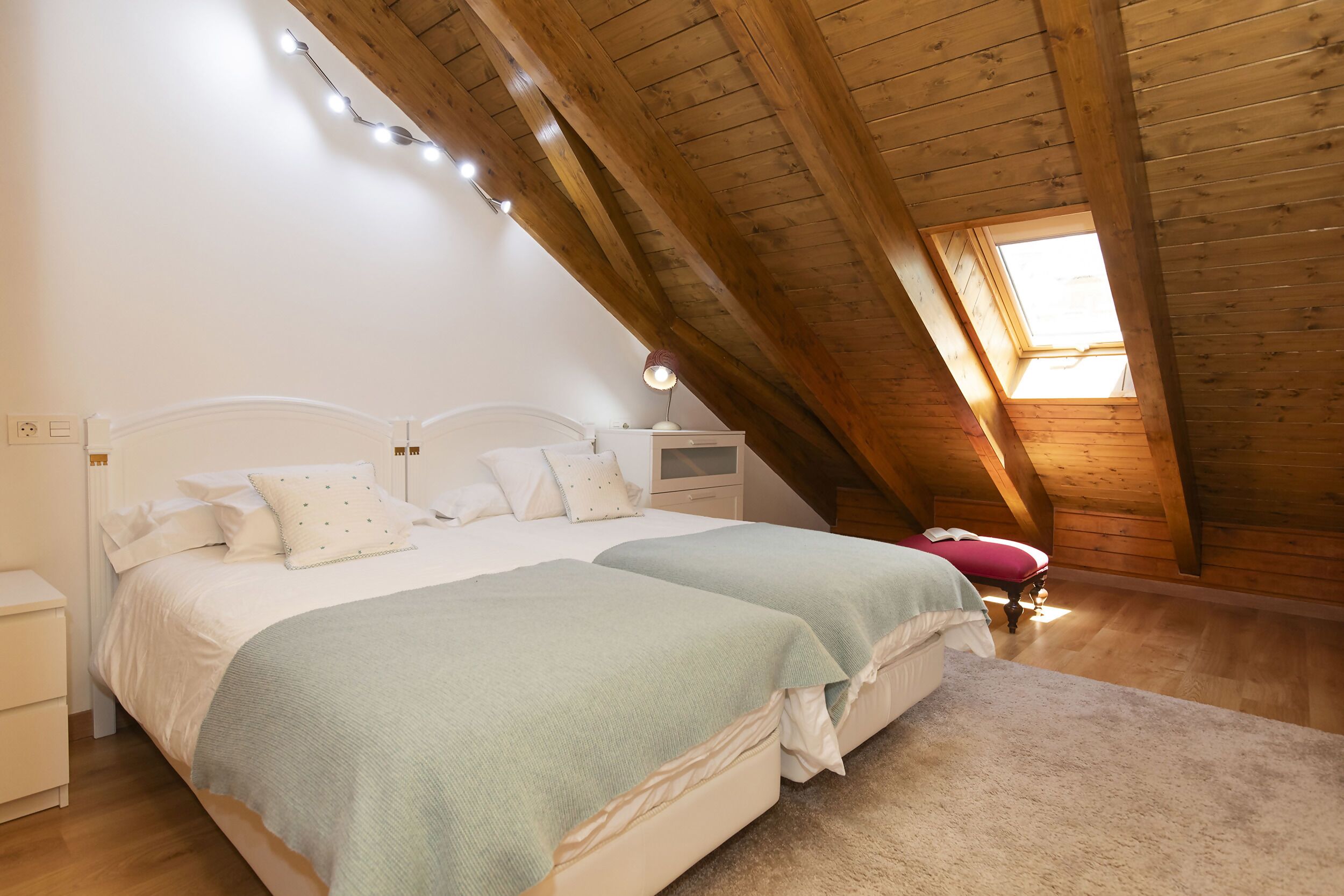 4 bedrooms, iron/ironing board, travel cot, free WiFi