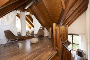 Interior - CuMbres Penthouse by BeValle (Panticosa)