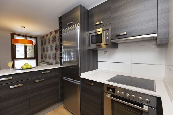 Utensilios de cocina y comedor