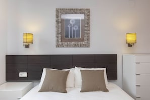 2 habitaciones, tabla de planchar con plancha y wifi gratis 