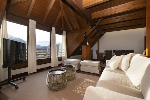 Sallent Viewpoint by BeValle