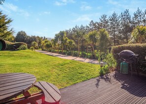 Outdoor dining - 0 bedroom accommodation in Bude (Bude)