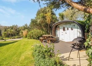 Outdoor dining - 0 bedroom accommodation in Bude (Bude)