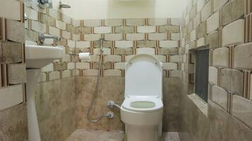 Standard Double Room, City View | Bathroom | Shower, towels, soap, shampoo
