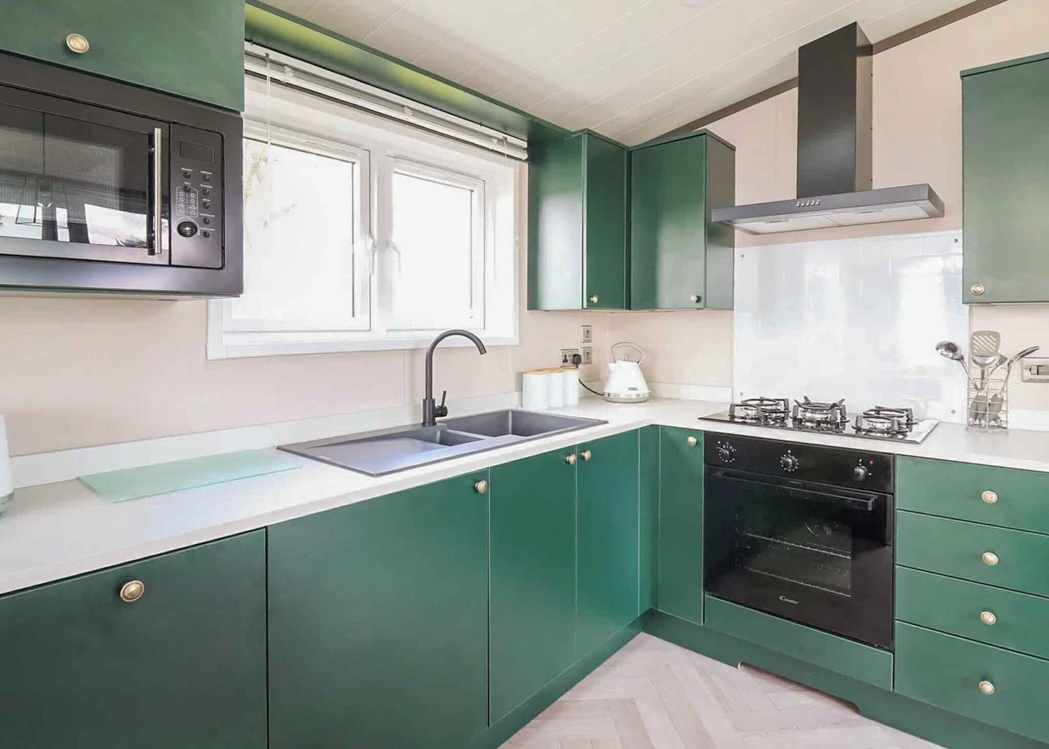 Fridge, oven, stovetop, toaster