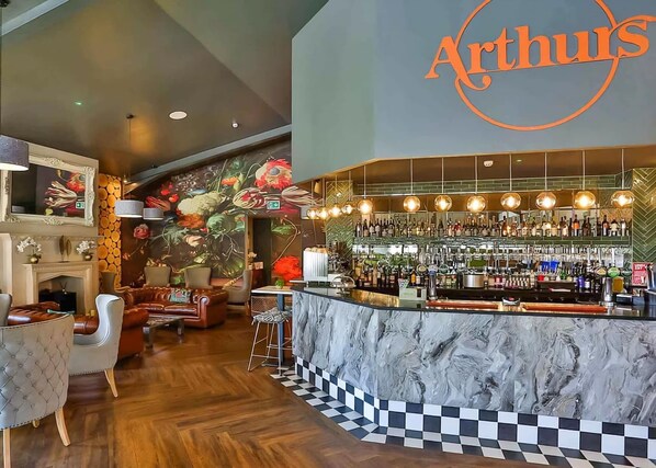 Bar (in der Unterkunft)