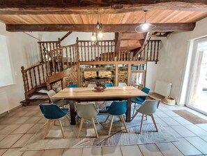 Dining - Le Moulin de Glenn by Interhome (Saint-Glen)