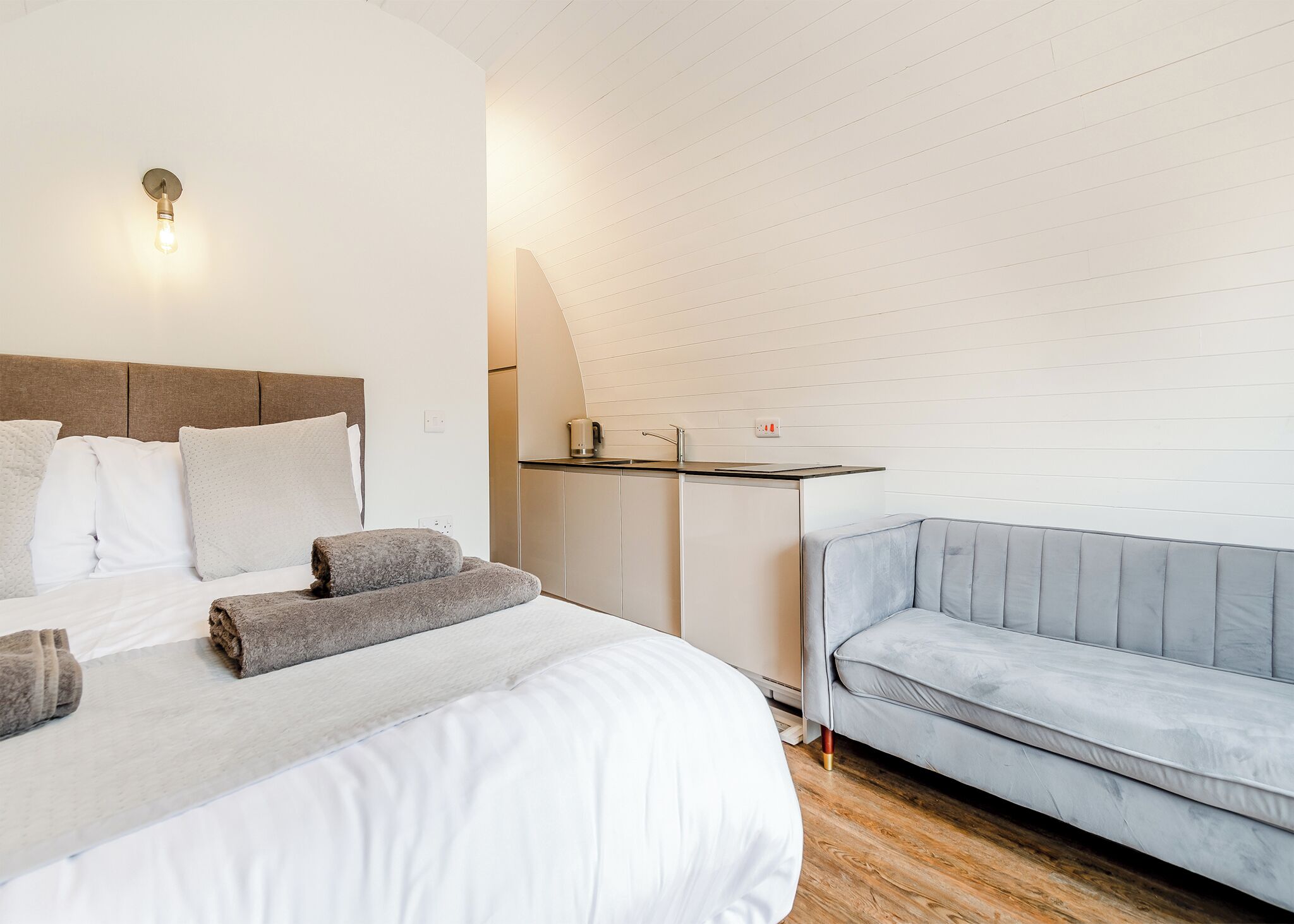 2 bedrooms