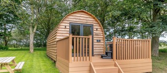 Lakeside Micro Lodge (Pet)