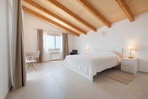 3 bedrooms, iron/ironing board, free WiFi, bed sheets - SECRETARI - Rustic finca with private pool and free Wifi (Montuïri)