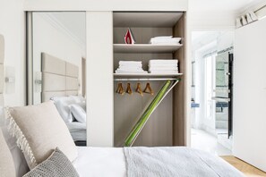 1 chambre, fer et planche à repasser, Wi-Fi, draps fournis