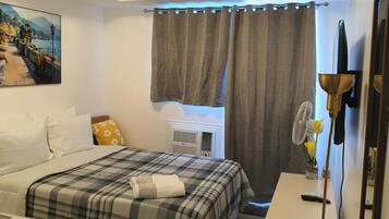 1 bedroom, free WiFi, bed sheets