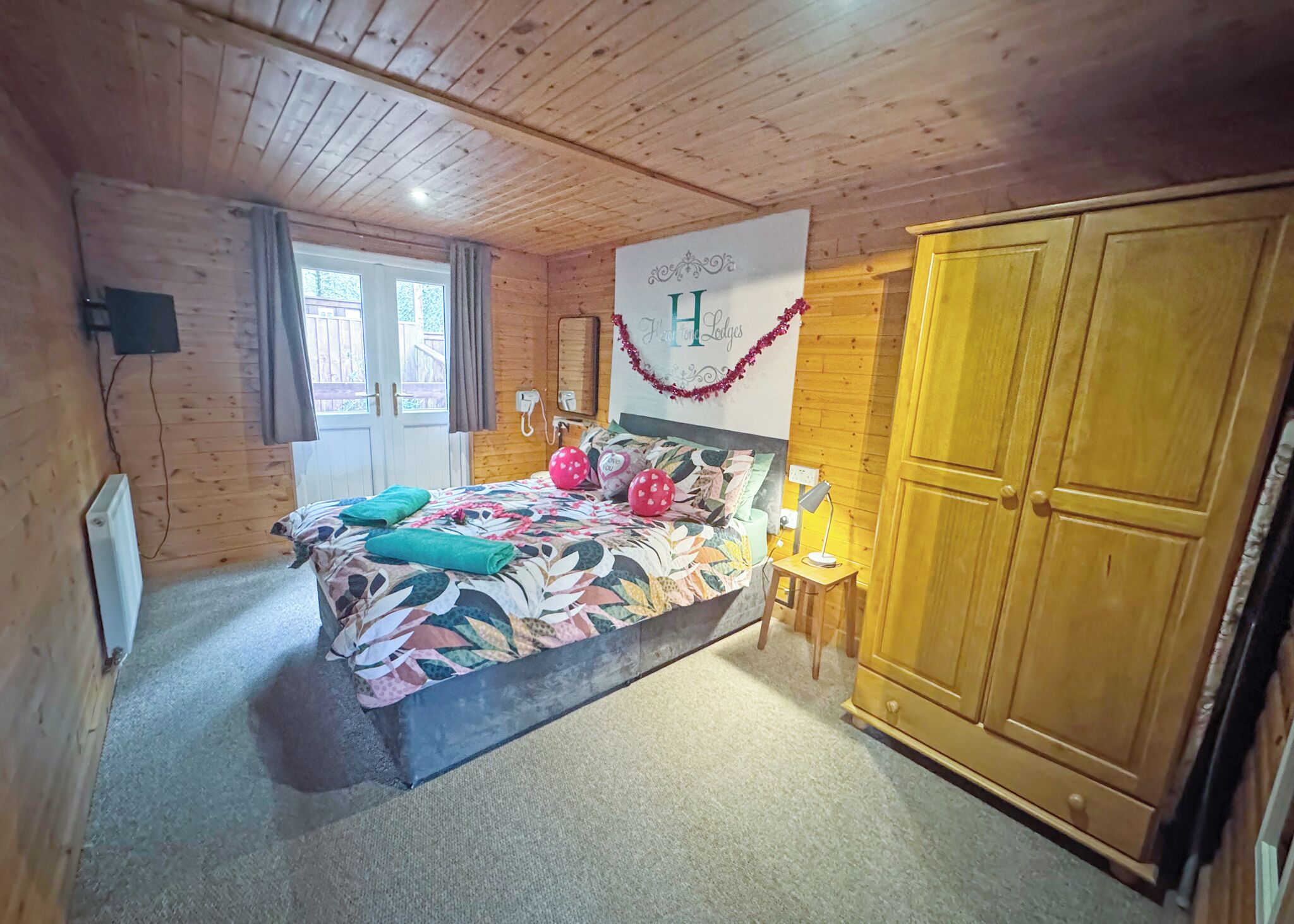 2 bedrooms