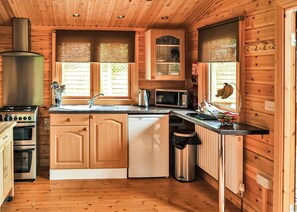 Kühlschrank, Ofen, Herdplatte, Toaster