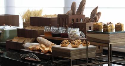 Wanda Moments Urumqi Railway Station