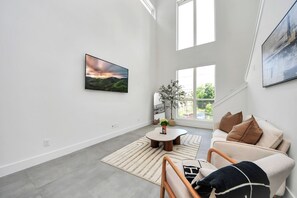 Smart-TV, Stereoanlage