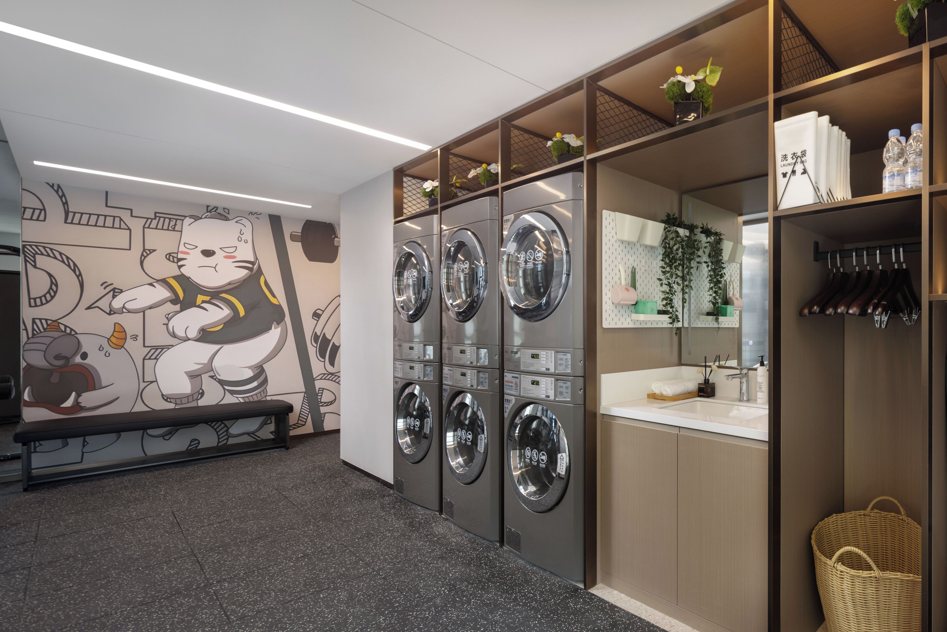 المنشأة من الداخل