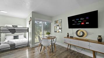 3 bedrooms, iron/ironing board, travel crib, WiFi